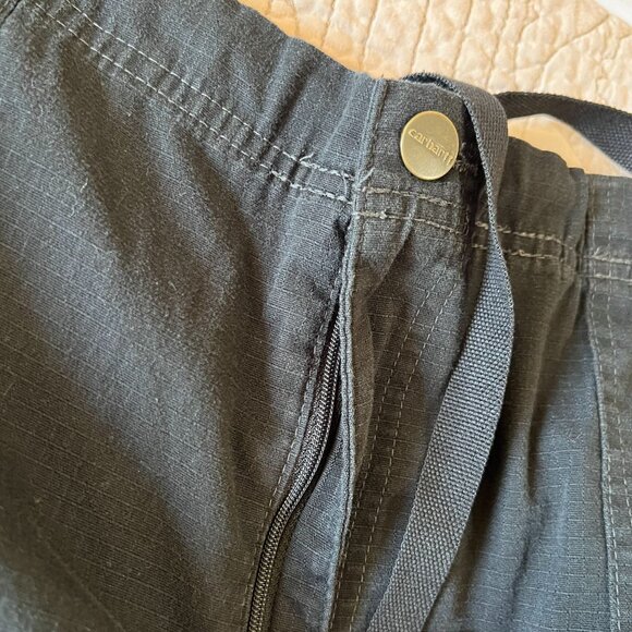 Carhartt Men's Black Cargo Medical Scrubs - Picture 11 of 12